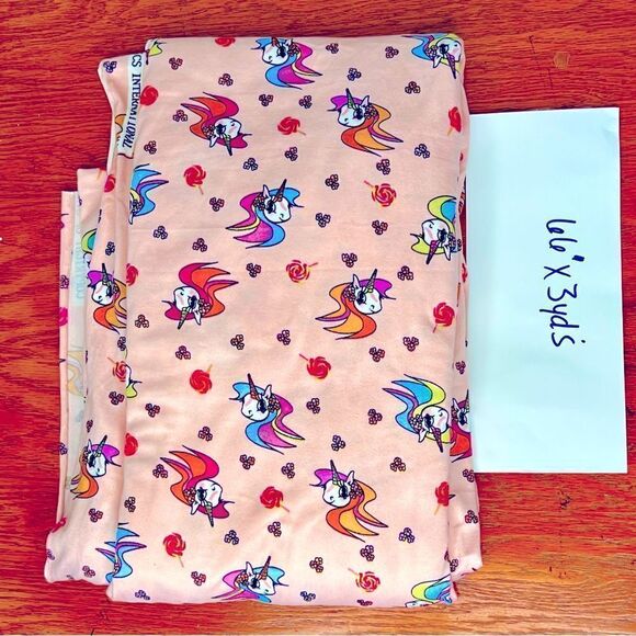 SFI‎ Pink Unicorn Print 2-way Stretch Brushed Jersey Knit Fabric 66" x 3 Yards - Picture 2 of 2